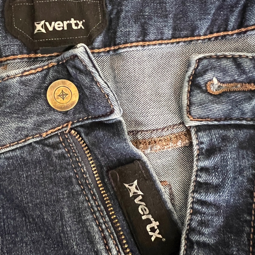 EUC Men’s VERTX Classic DARK WASH Blue Jeans 33x32 - Picture 10 of 10